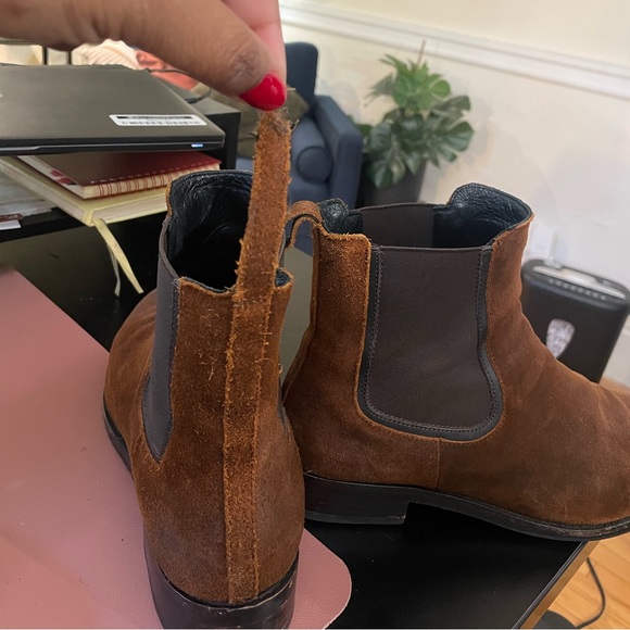 Thursday *Duchess* Chelsea boots - Picture 5 of 10